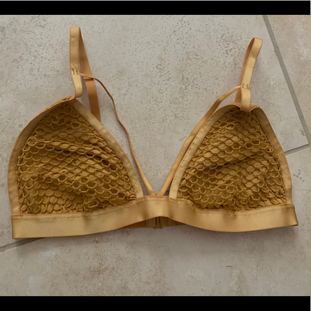 FOREVER 21 NETTED MUSTARD STRAPPY BIKINI TOP